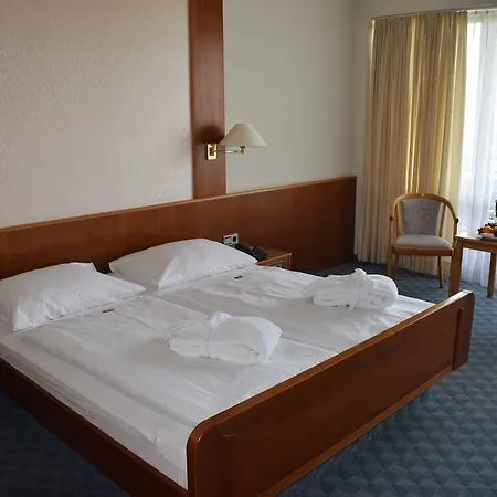 An Der Thermenatur Hotel